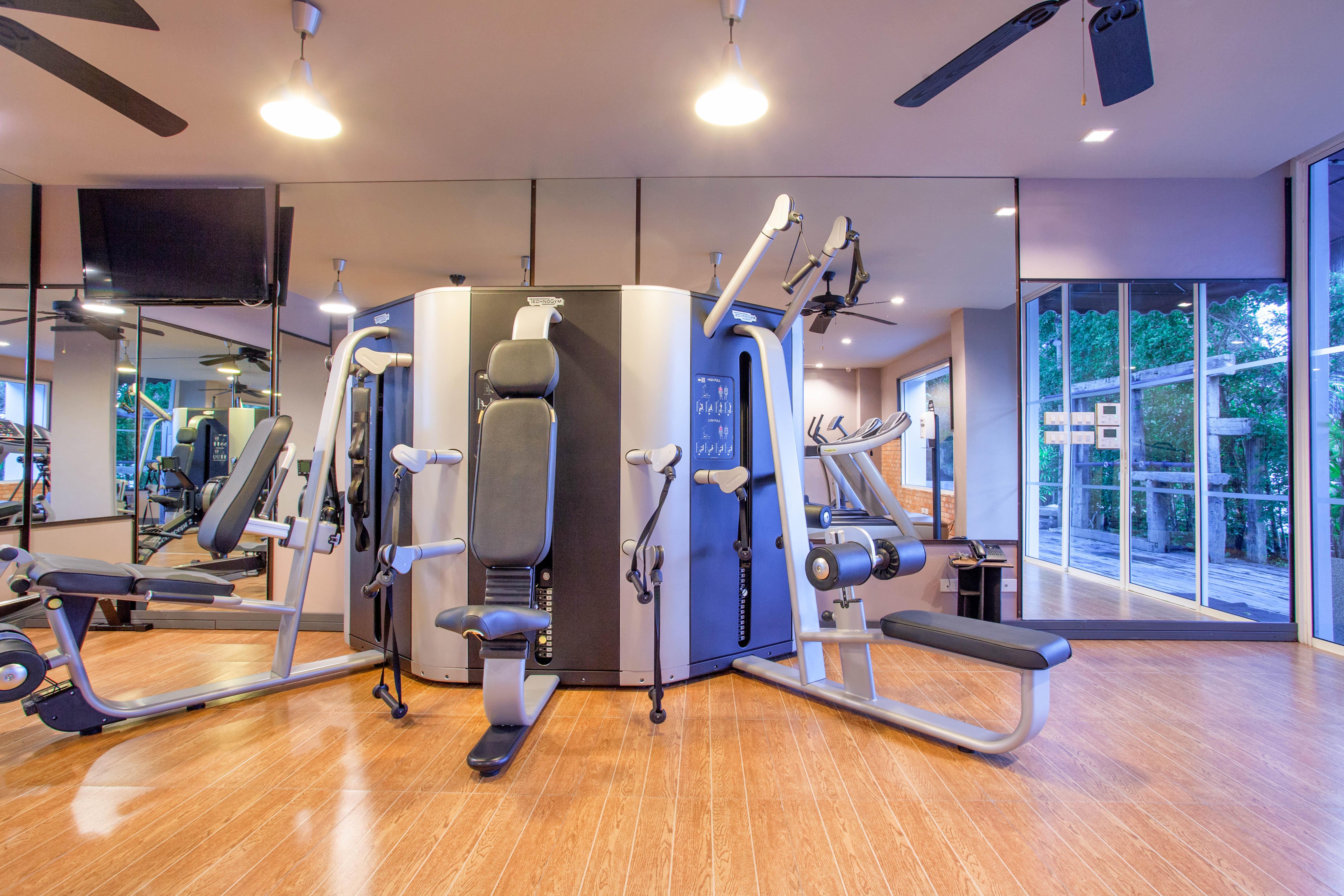 Zenmaya Oceanfront Phuket, Trademark Collection By Wyndham Patong Exterior foto The gym at the hotel