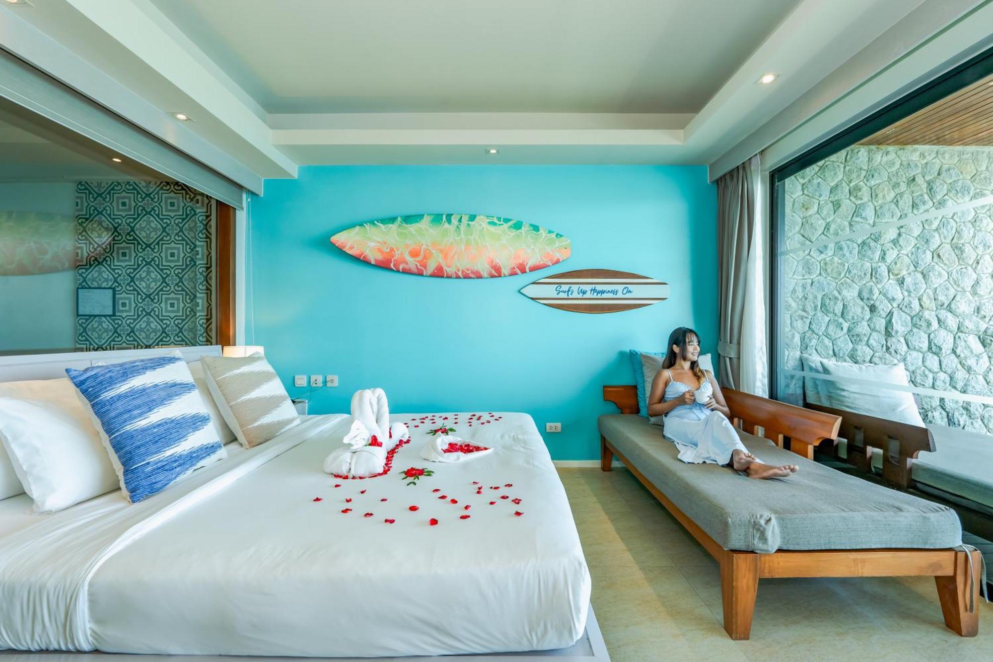 Zenmaya Oceanfront Phuket, Trademark Collection By Wyndham Patong Exterior foto Deluxe Ocean View