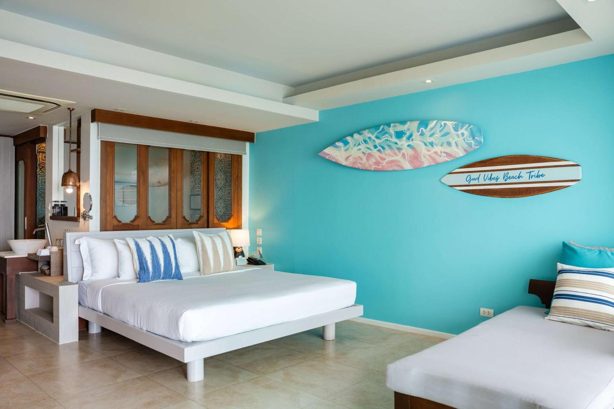 Zenmaya Oceanfront Phuket, Trademark Collection By Wyndham Patong Exterior foto Deluxe Ocean View